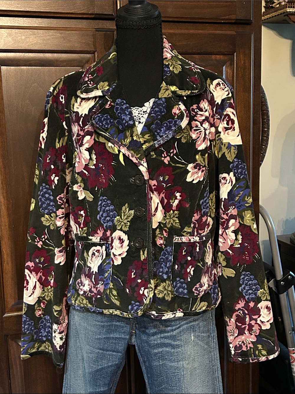 Y2K Live a Little Sz L Corduroy Black Floral Button-Front Jacket - cropped